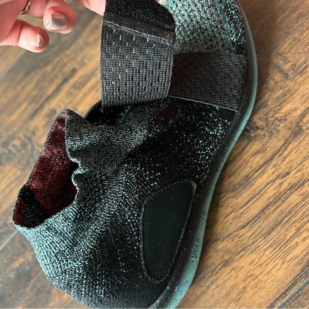 Nike, Women, Free Run Motion Running Sneakers